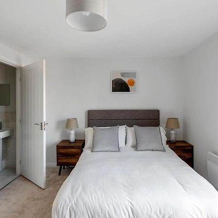 Spacious 1 Bedroom Apartment In A Converted Mill Leeds  Zewnętrze zdjęcie