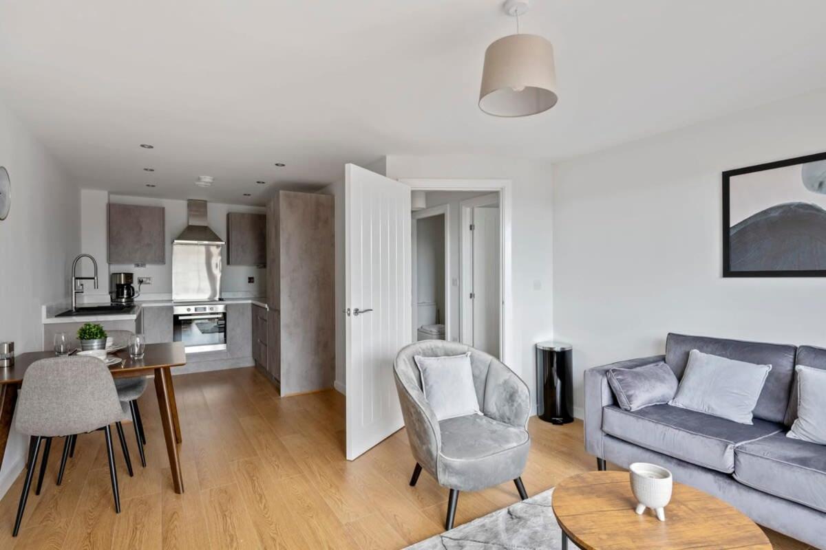 Spacious 1 Bedroom Apartment In A Converted Mill Leeds  Zewnętrze zdjęcie